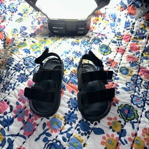 Cat & Jack Black Kids Sandals
